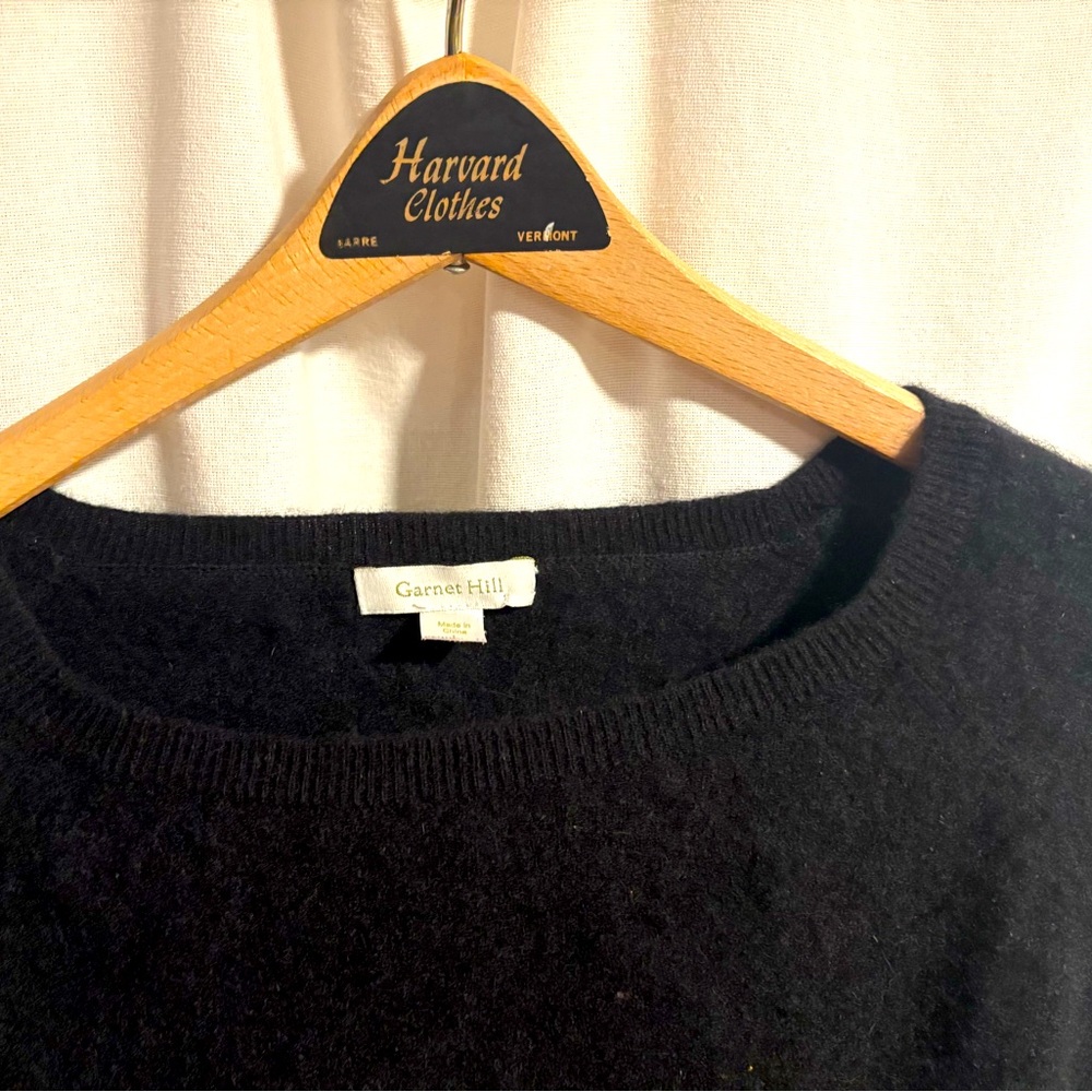 Garnet Hill 100% cashmere sweater with black pace.  Size M So soft and feminine!